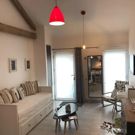 Holiday home Les Petits Pois Sont Rouges Sion-sur-l'Ocean