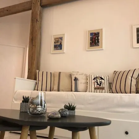 Holiday home Les Petits Pois Sont Rouges Sion-sur-l'Ocean