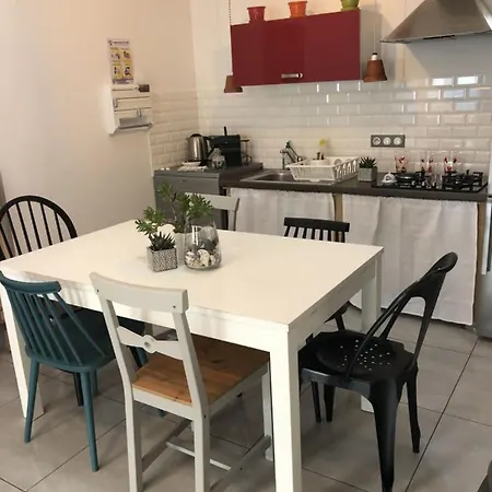 Les Petits Pois Sont Rouges